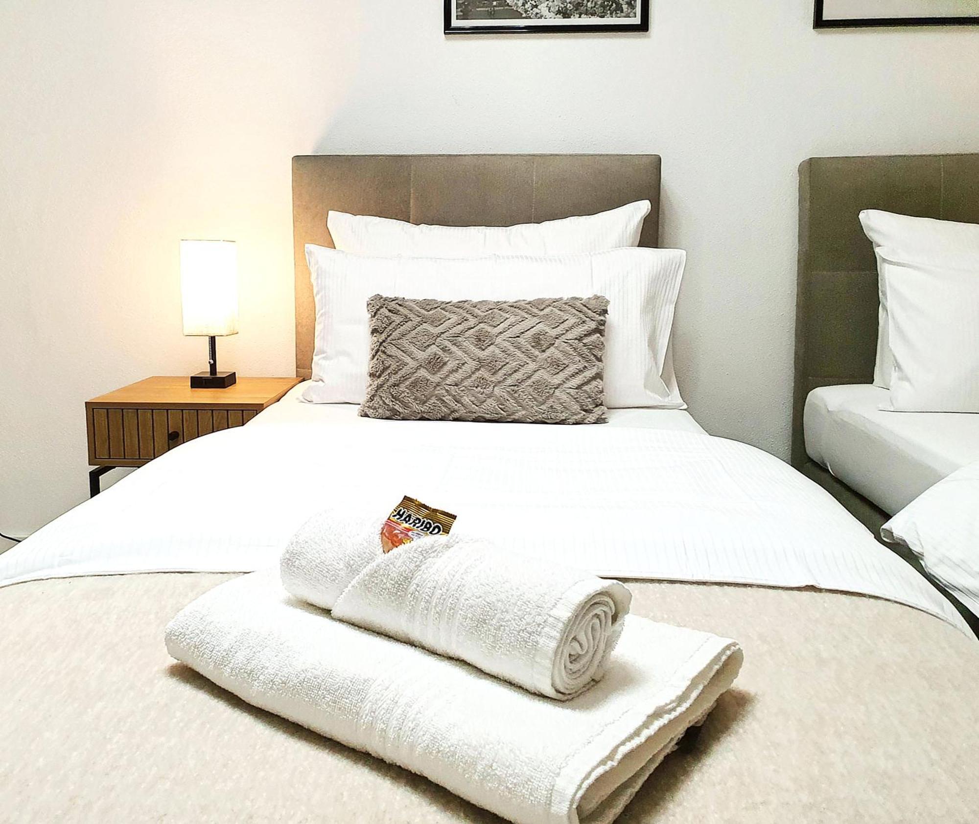 Livation - Apartments Hamm-Mitte - 2 Zi - Nespresso - Smarttv - Freewifi - Ausgestattete Kueche - 24H Check-In - Bis 4 Pers Pro Apartment 햄 외부 사진